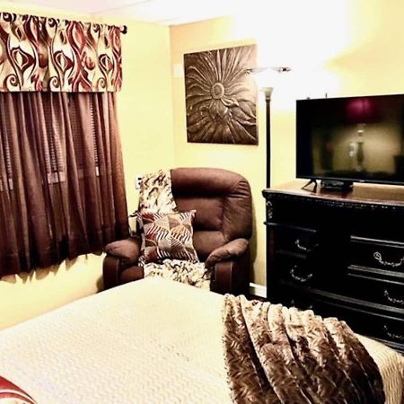 Charity'S Haven II Apartment วอลดอร์ฟ ภายนอก รูปภาพ