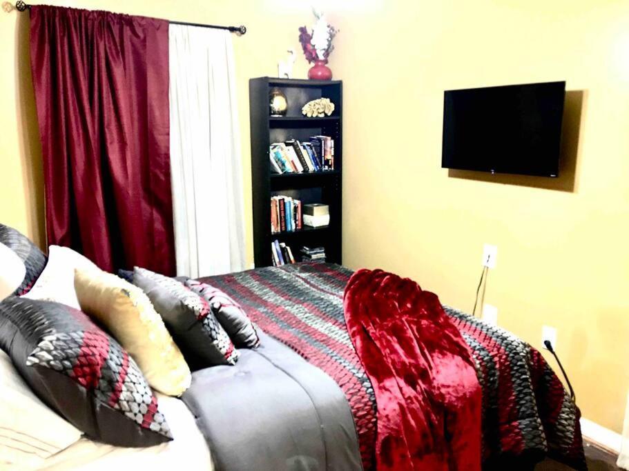 Charity'S Haven II Apartment วอลดอร์ฟ ภายนอก รูปภาพ